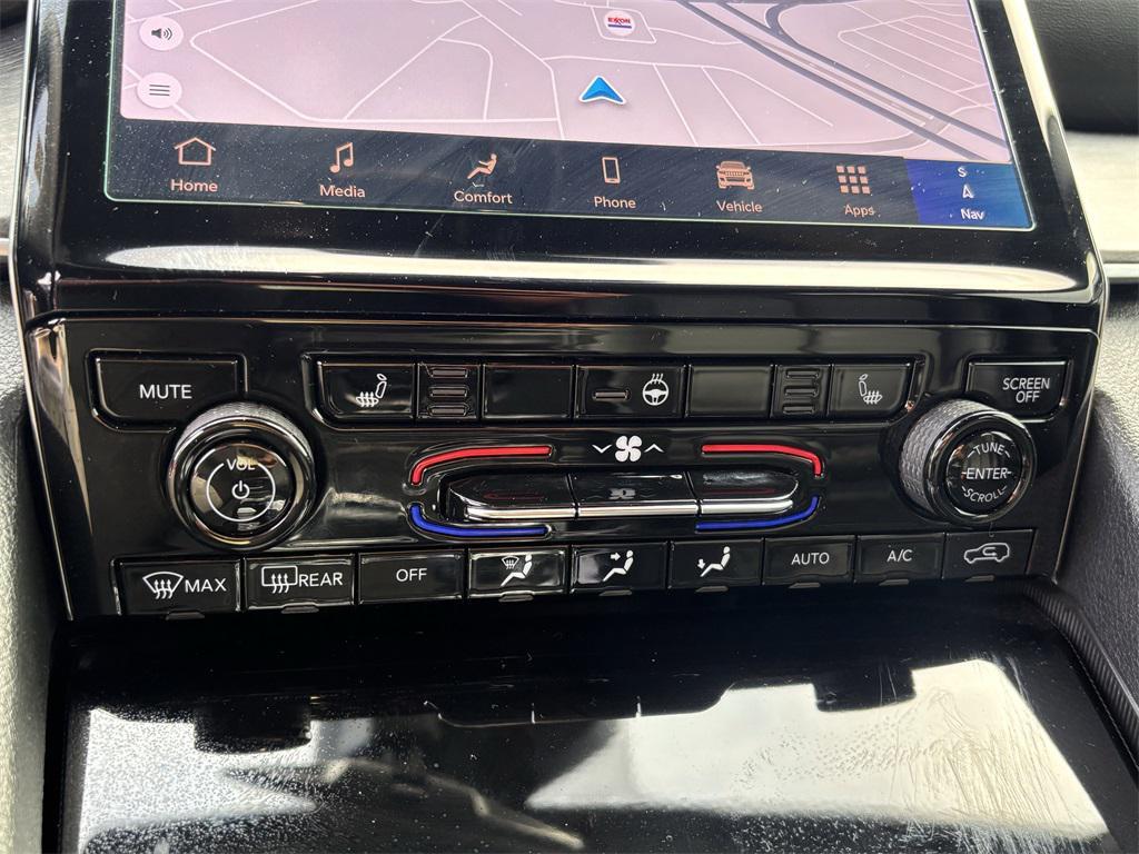 used 2025 Jeep Grand Cherokee L car