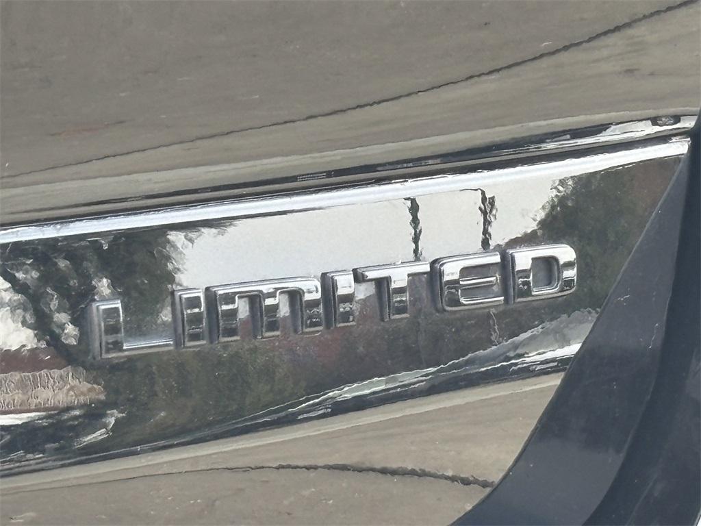 used 2025 Jeep Grand Cherokee L car