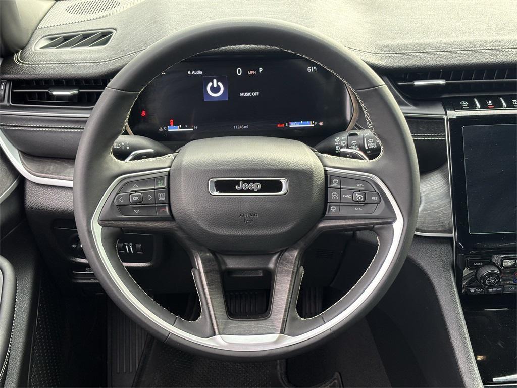 used 2025 Jeep Grand Cherokee L car