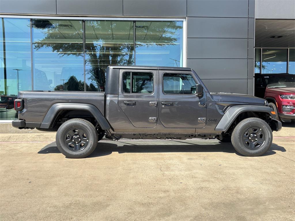 new 2025 Jeep Gladiator car, priced at $40,305