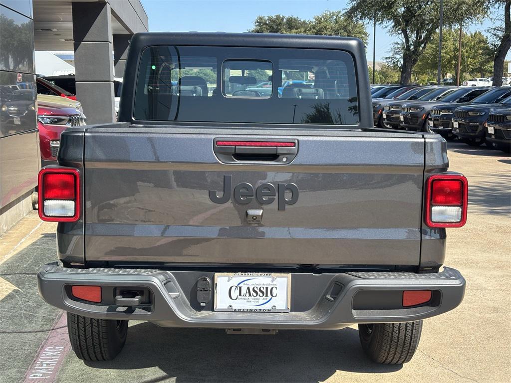 new 2025 Jeep Gladiator car, priced at $40,305