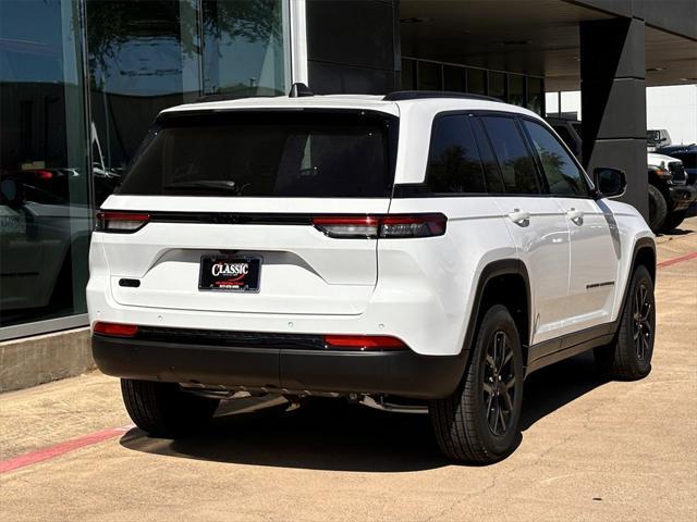 new 2025 Jeep Grand Cherokee car, priced at $40,930