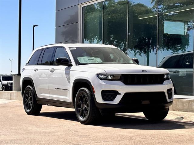 new 2025 Jeep Grand Cherokee car, priced at $40,930