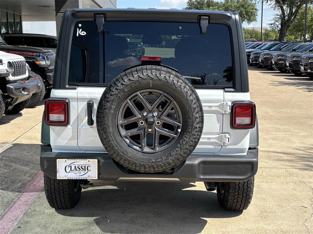 new 2025 Jeep Wrangler car, priced at $45,245