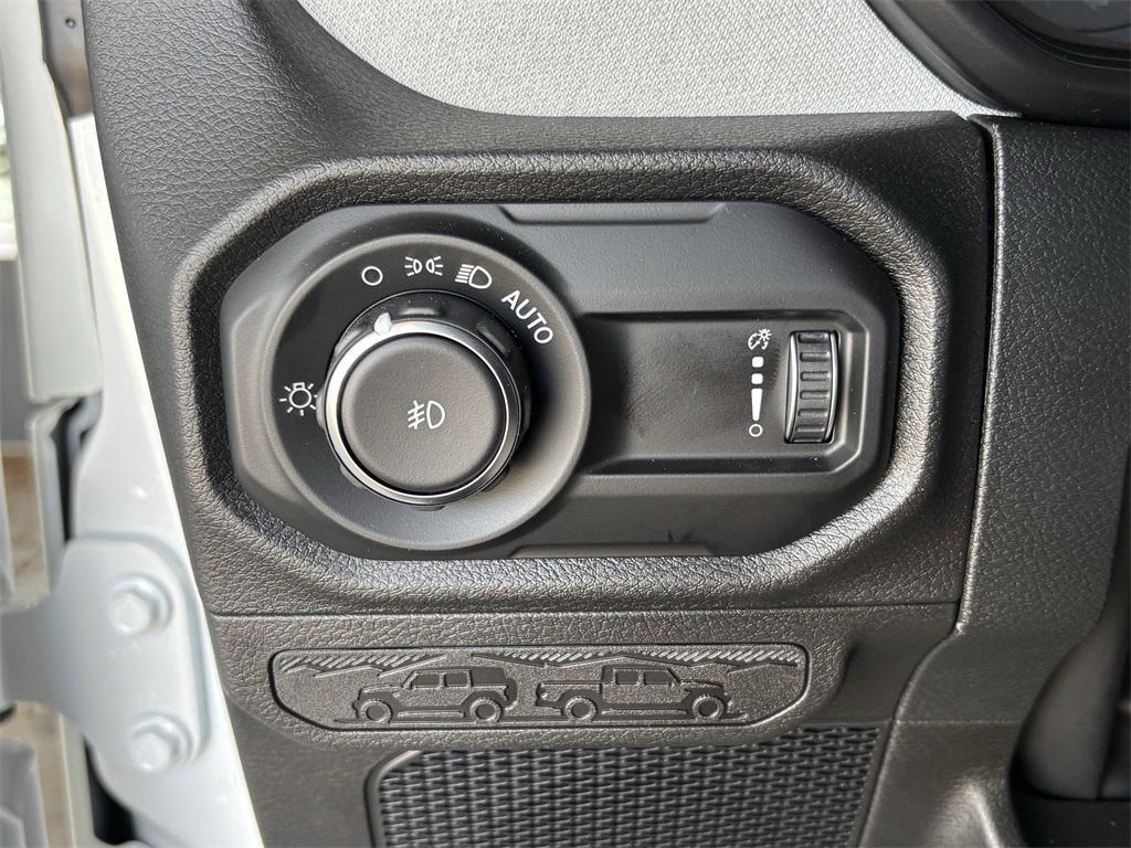 new 2025 Jeep Wrangler car, priced at $45,245