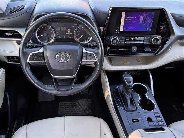 used 2023 Toyota Highlander car, priced at $36,891