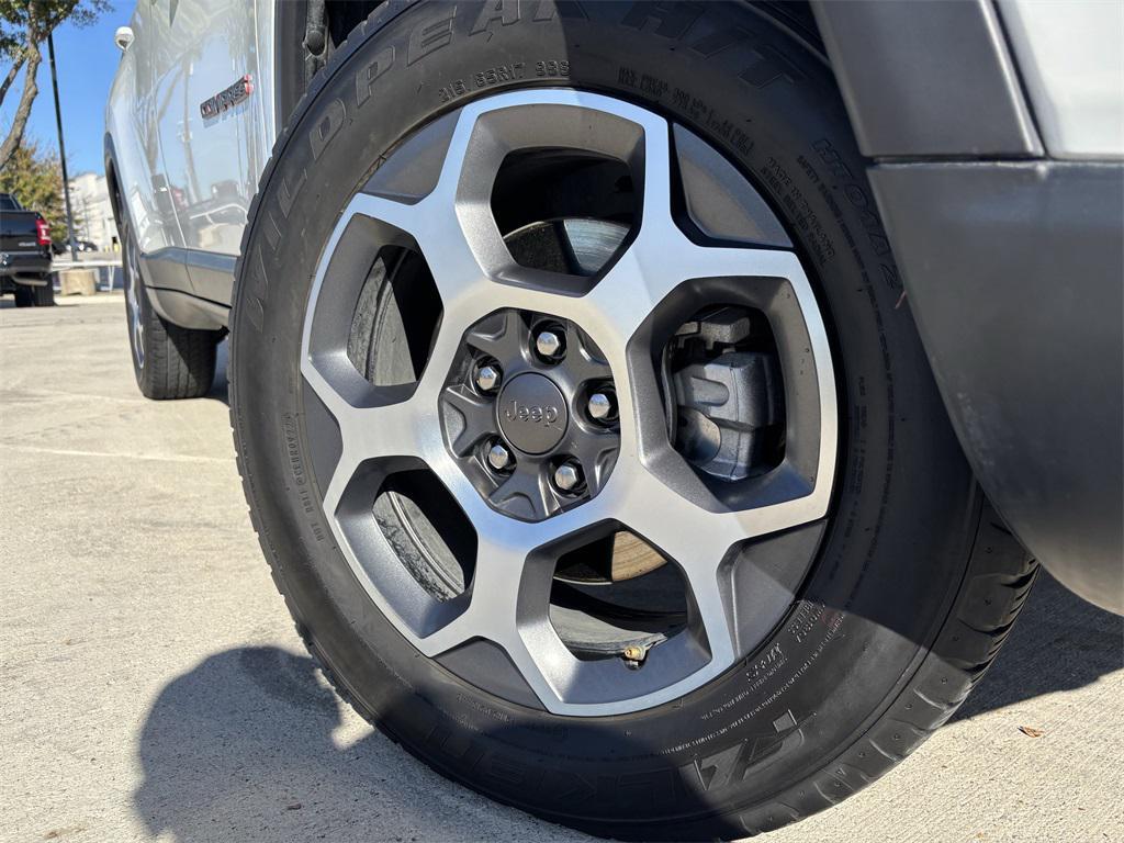 used 2022 Jeep Compass car, priced at $25,491