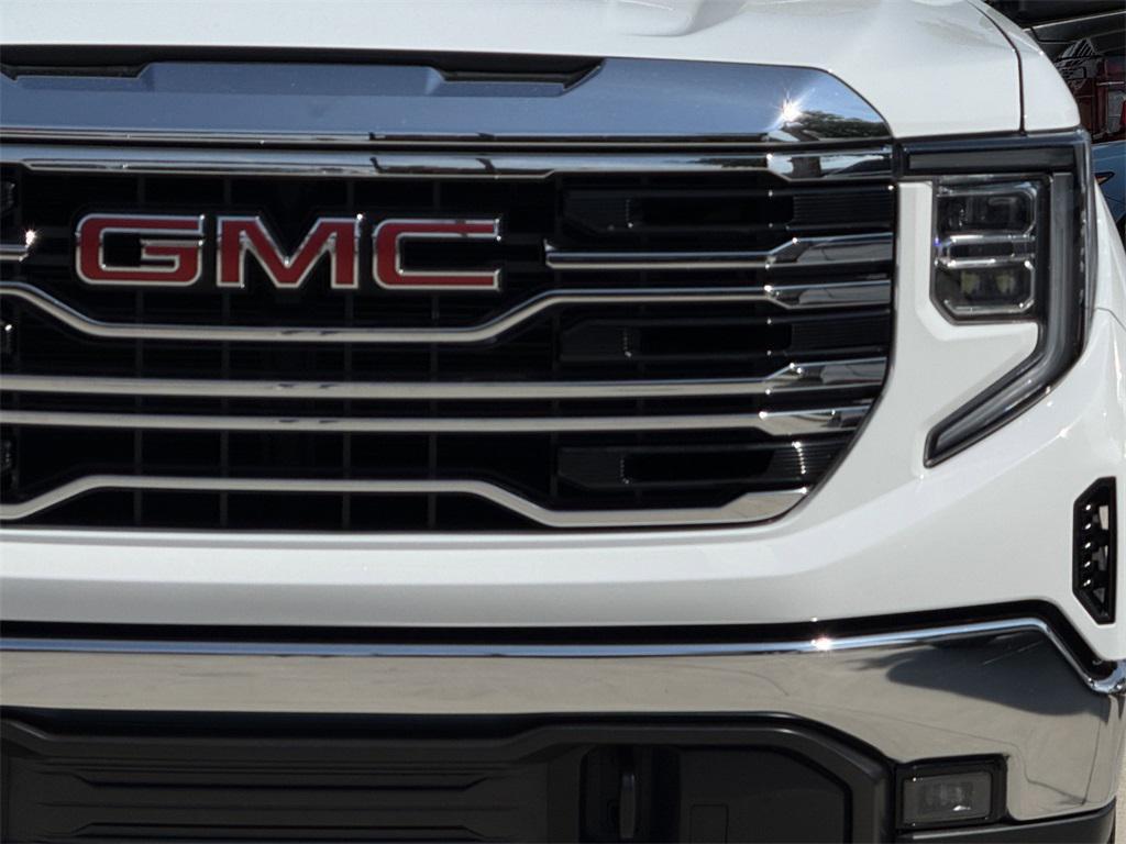 used 2024 GMC Sierra 1500 car, priced at $42,257