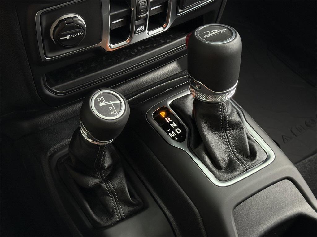 new 2025 Jeep Gladiator car, priced at $46,605