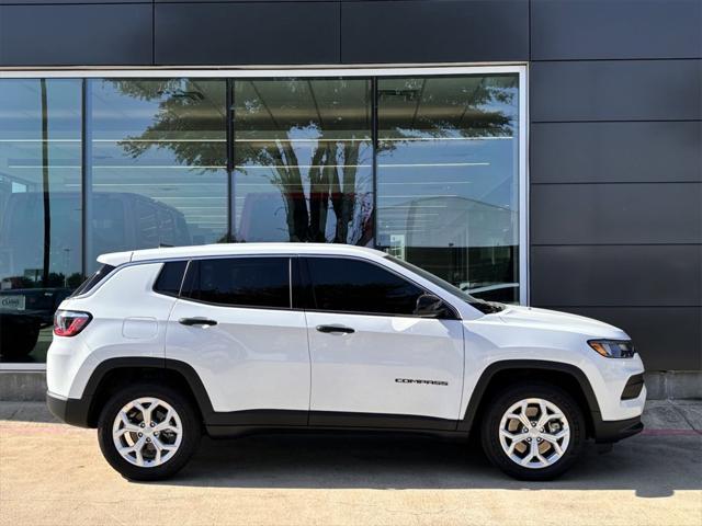 new 2024 Jeep Compass car, priced at $27,575