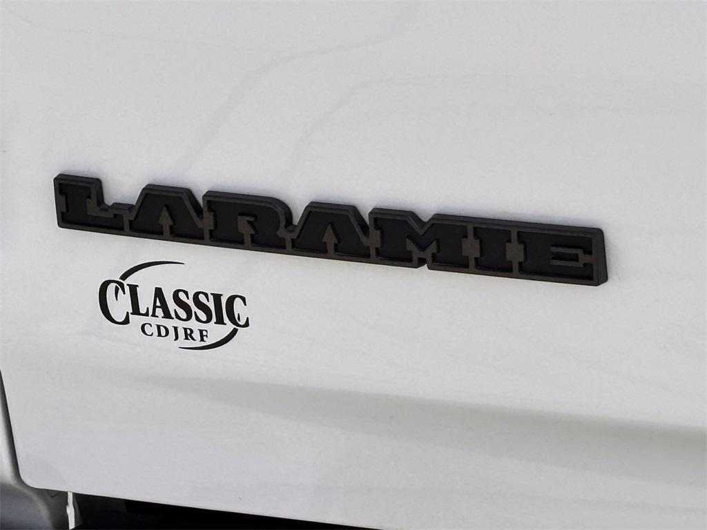 new 2025 Ram 1500 car, priced at $72,242