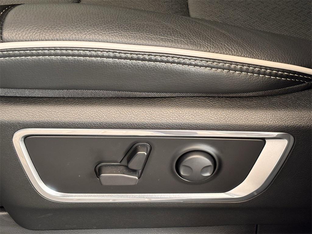 new 2025 Ram 1500 car, priced at $72,242