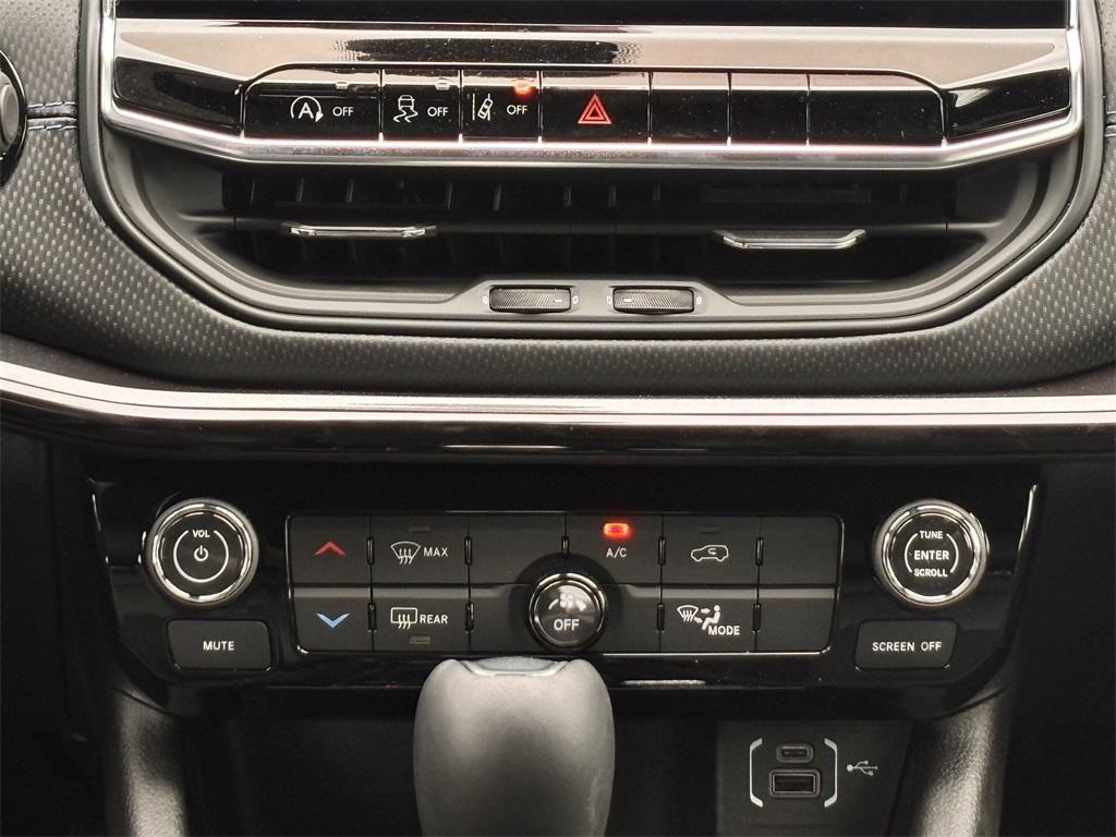 new 2025 Jeep Compass car, priced at $30,660