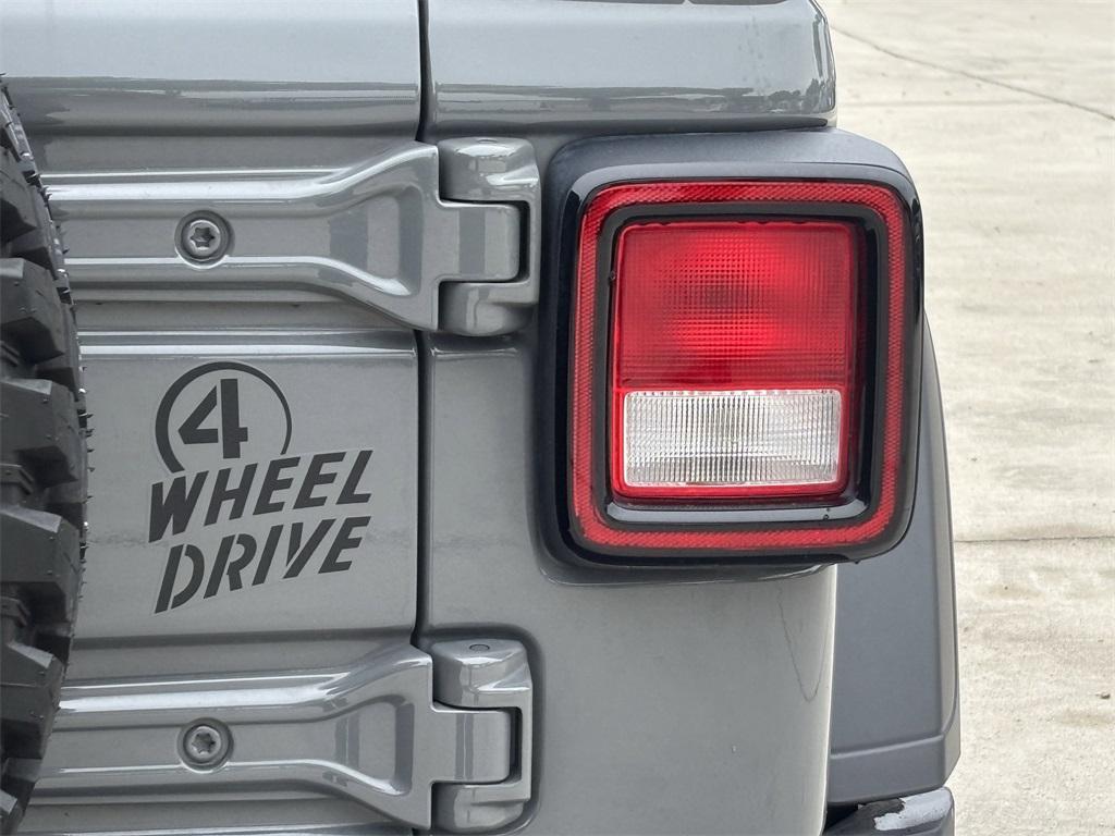 used 2021 Jeep Wrangler car, priced at $30,992