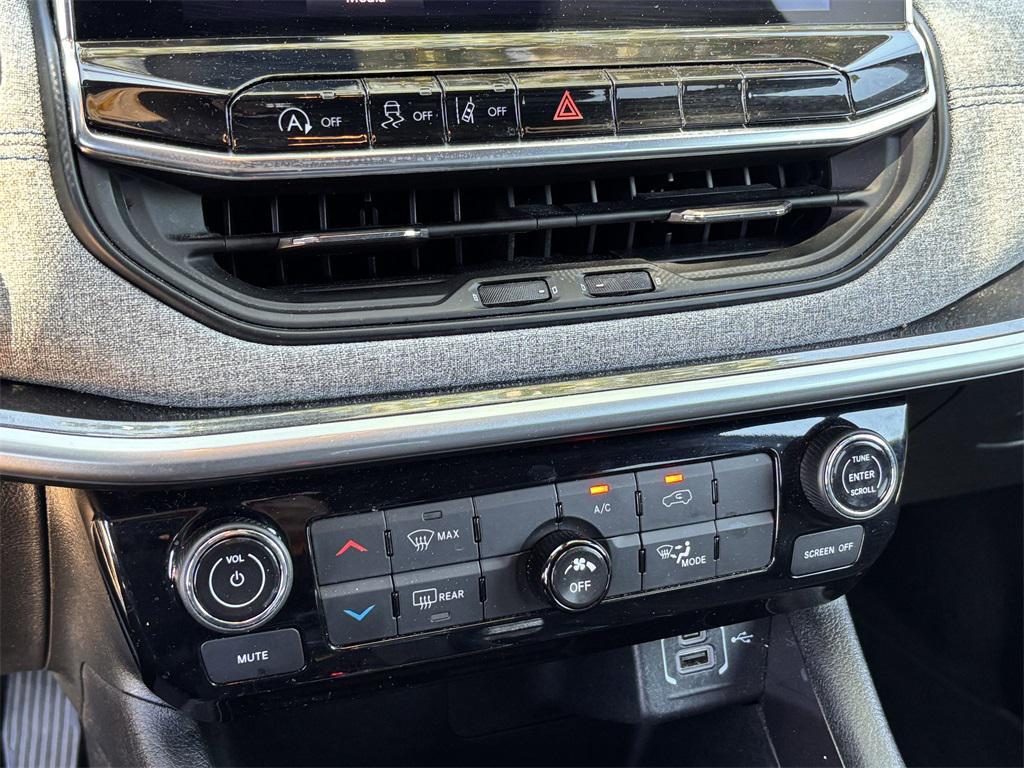 used 2024 Jeep Compass car, priced at $23,892