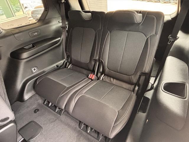 new 2025 Jeep Grand Cherokee L car, priced at $40,490