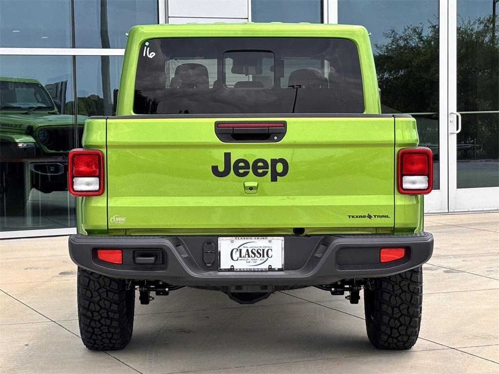 new 2025 Jeep Gladiator car, priced at $44,624