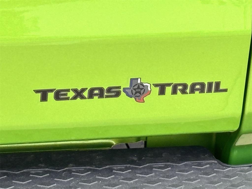 new 2025 Jeep Gladiator car, priced at $44,624