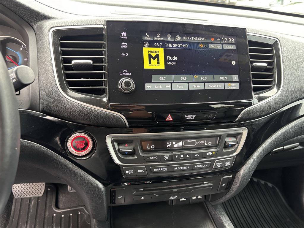 used 2022 Honda Pilot car, priced at $24,992