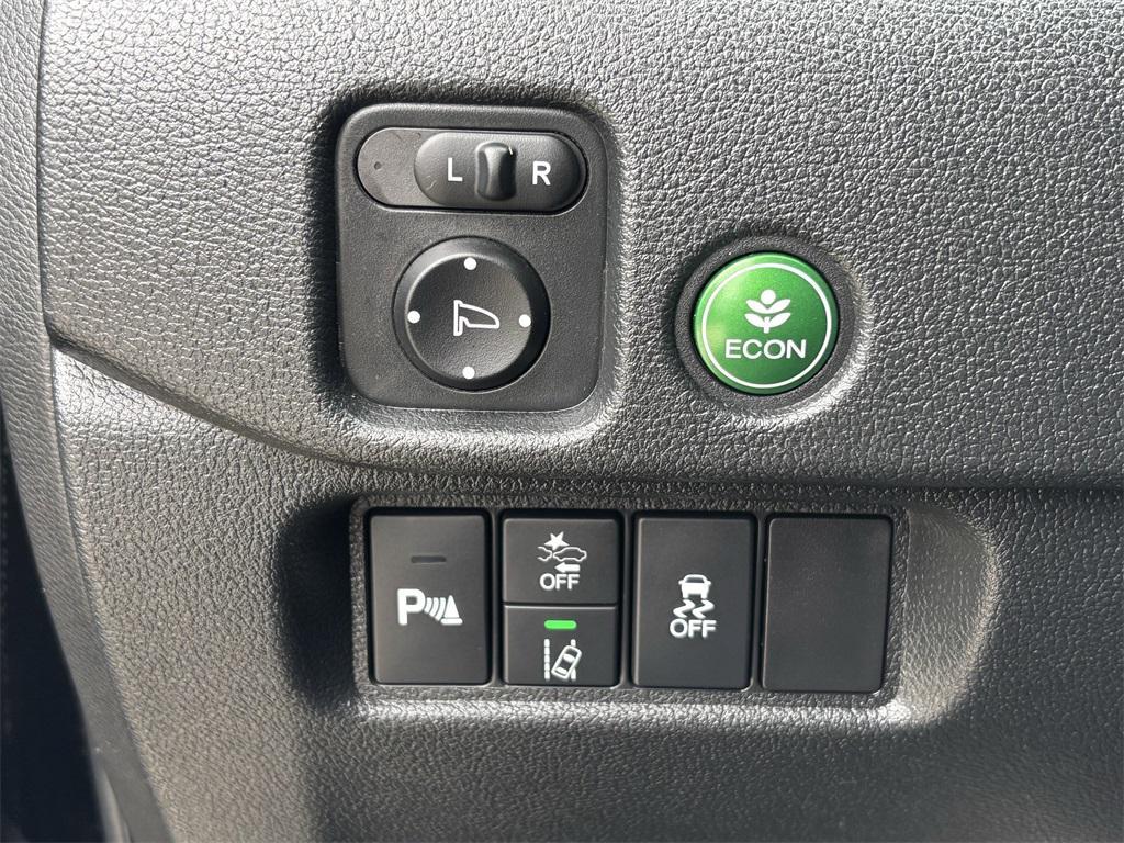 used 2022 Honda Pilot car, priced at $24,992