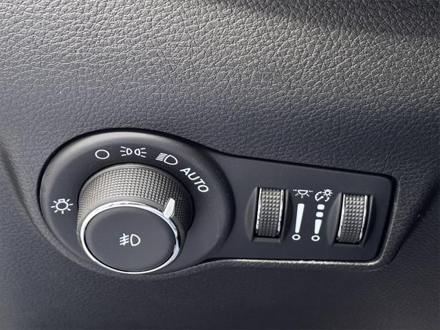 new 2025 Jeep Compass car, priced at $29,063