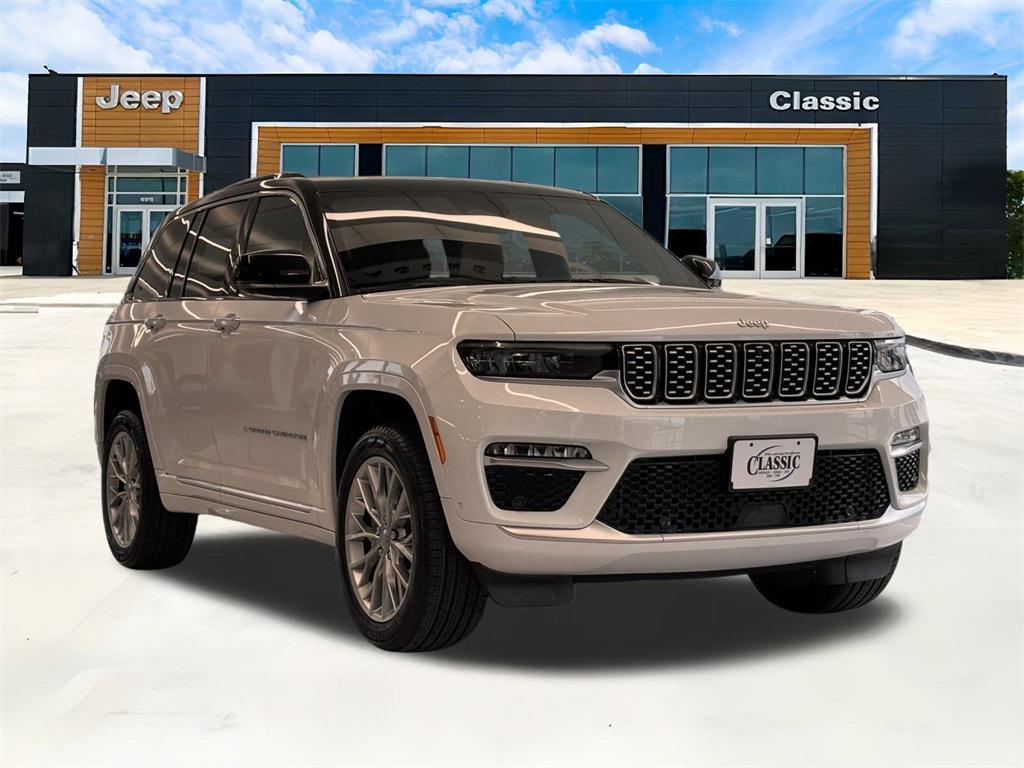 new 2025 Jeep Grand Cherokee car, priced at $54,257