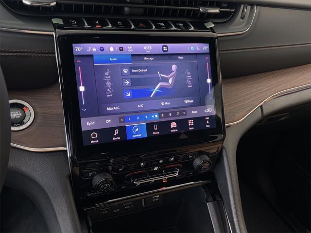 new 2025 Jeep Grand Cherokee car, priced at $55,730
