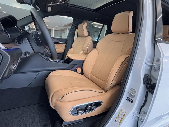 new 2025 Jeep Grand Cherokee car, priced at $55,730