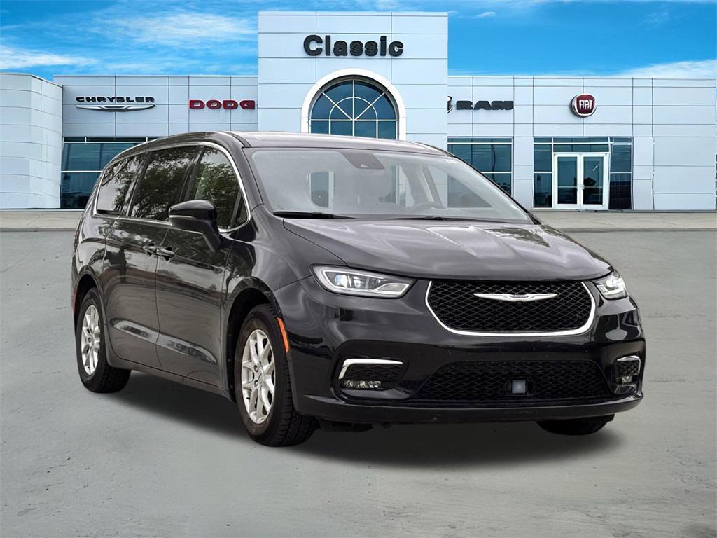 used 2023 Chrysler Pacifica car, priced at $22,530