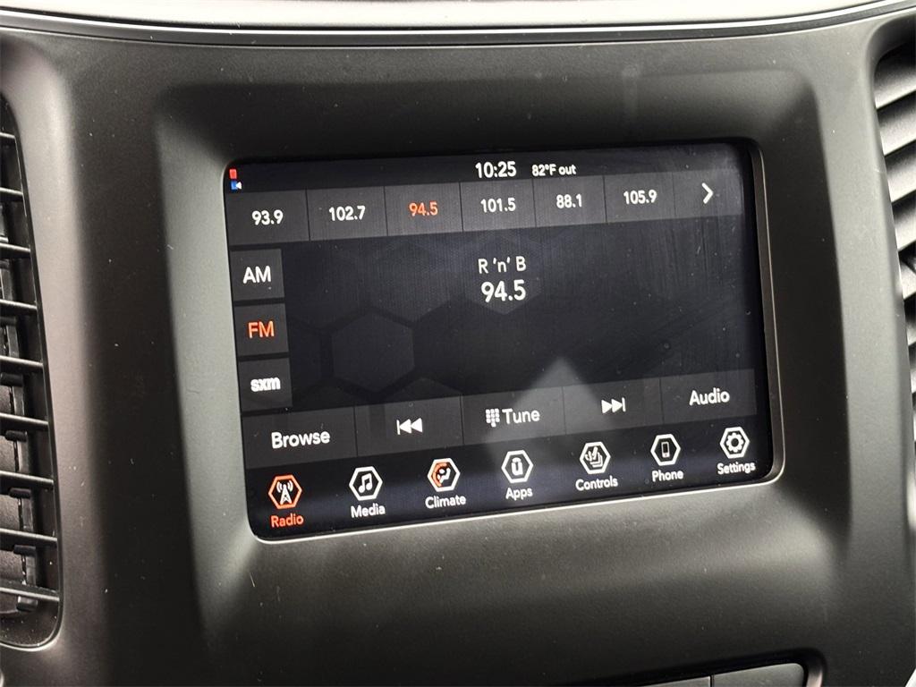 used 2021 Jeep Cherokee car, priced at $23,482