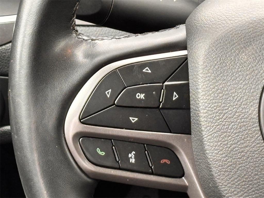 used 2021 Jeep Cherokee car, priced at $23,482