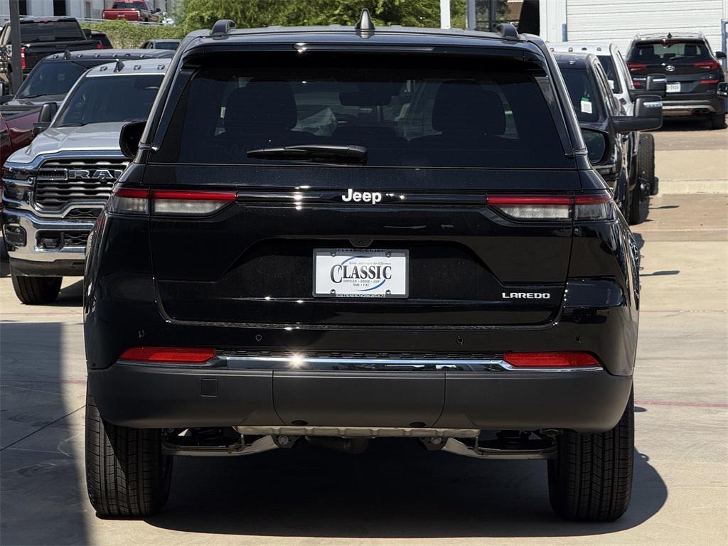 new 2025 Jeep Grand Cherokee car, priced at $38,125