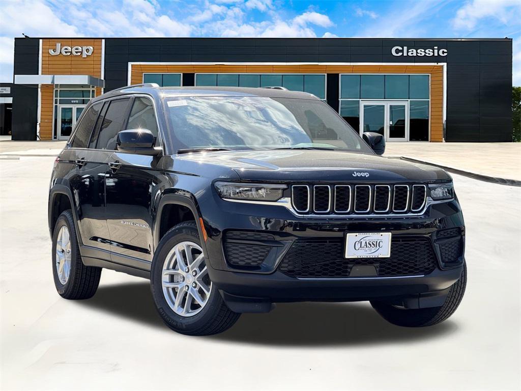 new 2025 Jeep Grand Cherokee car, priced at $38,125