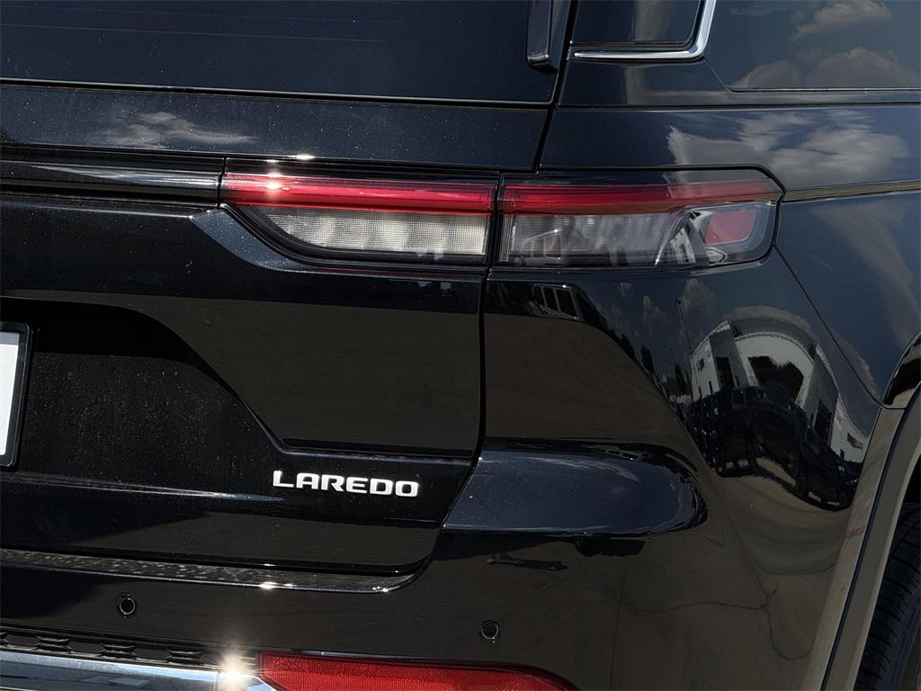 new 2025 Jeep Grand Cherokee car, priced at $38,125