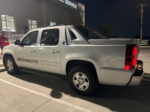 used 2013 Chevrolet Avalanche car, priced at $18,991