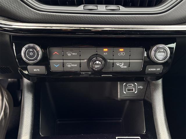 new 2025 Jeep Compass car, priced at $31,458