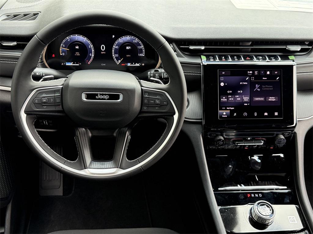 new 2025 Jeep Grand Cherokee car, priced at $34,925