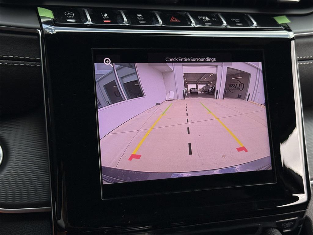 new 2025 Jeep Grand Cherokee car, priced at $34,925