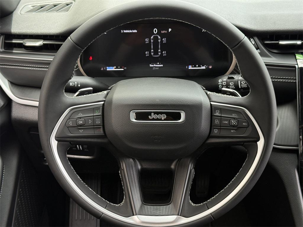 new 2025 Jeep Grand Cherokee L car, priced at $37,125