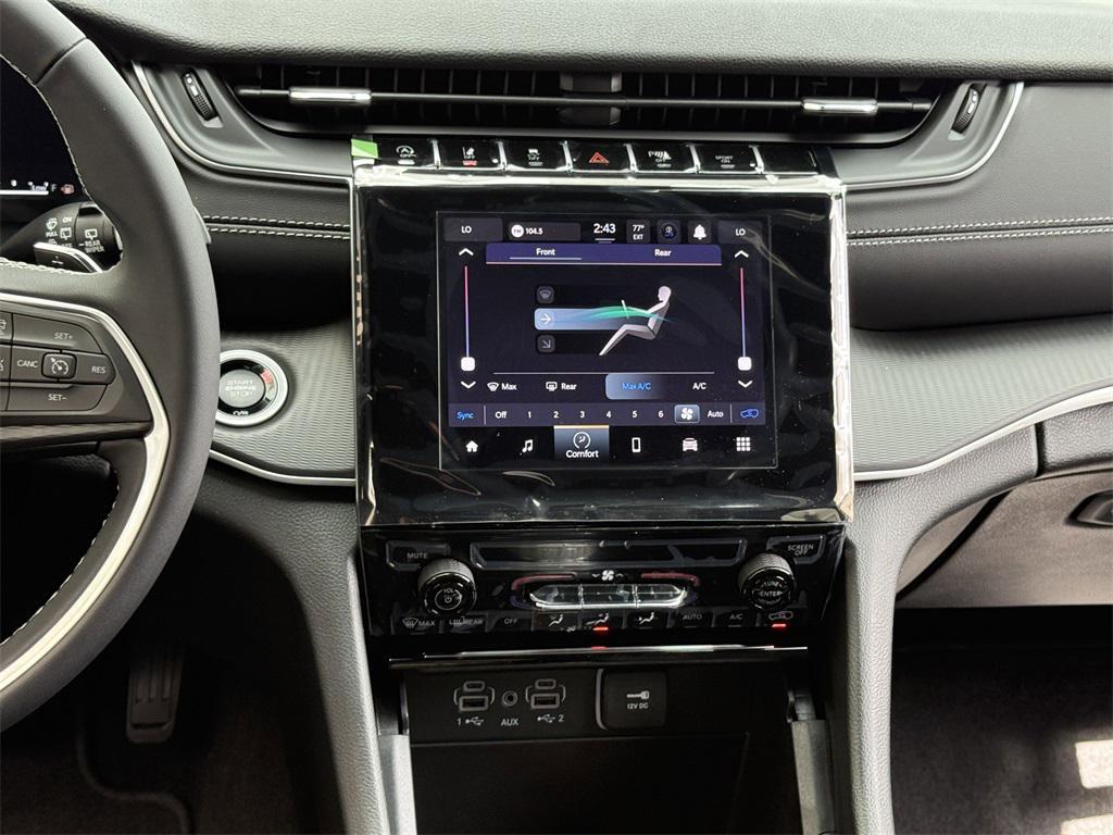 new 2025 Jeep Grand Cherokee L car, priced at $37,125