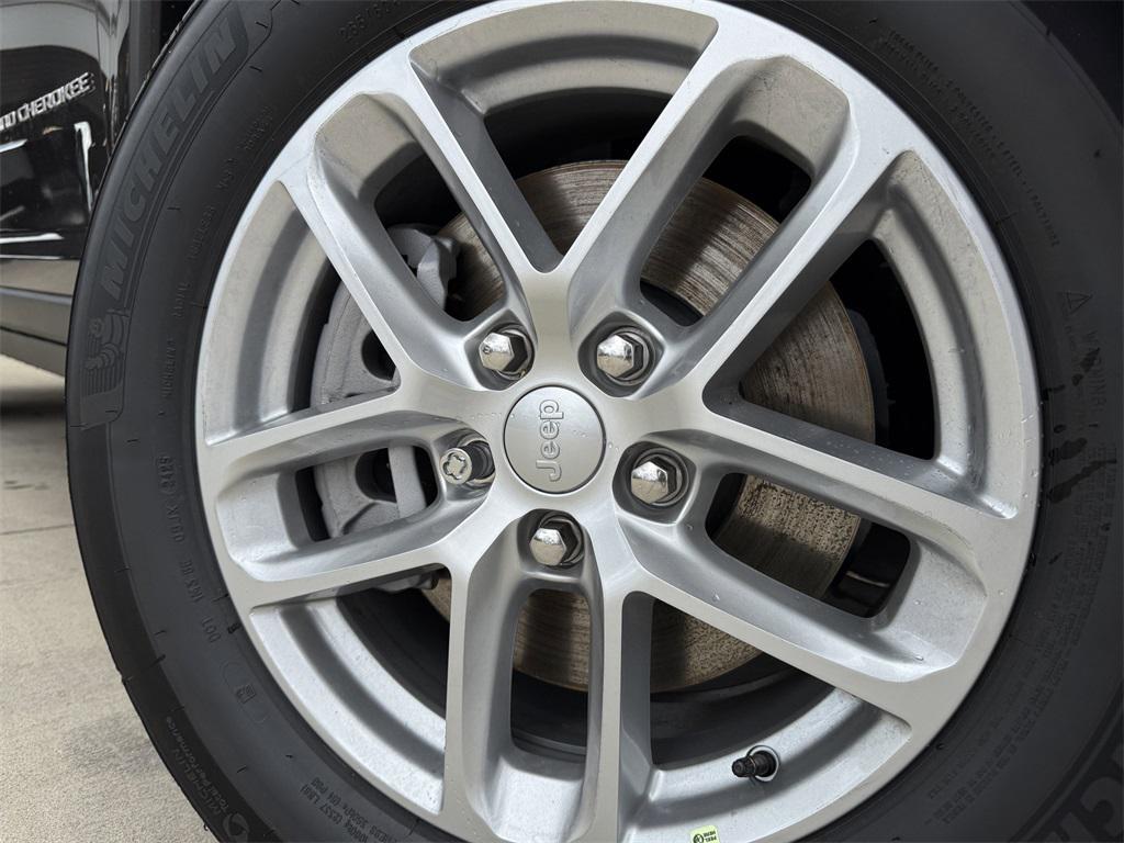 new 2025 Jeep Grand Cherokee L car, priced at $37,125