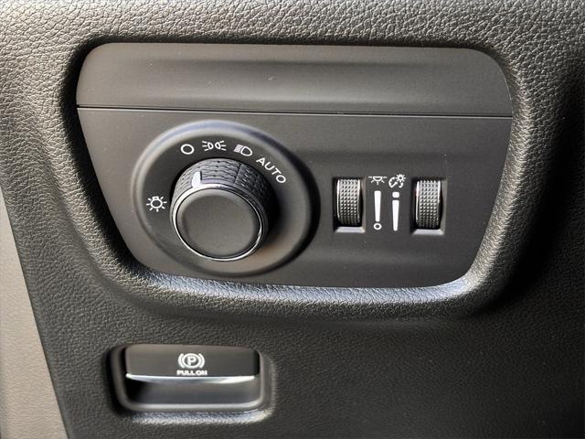 new 2025 Jeep Grand Cherokee L car, priced at $39,442