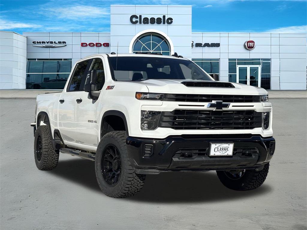 used 2024 Chevrolet Silverado 2500 car, priced at $52,916