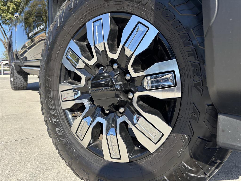 used 2024 GMC Sierra 2500 car, priced at $73,251