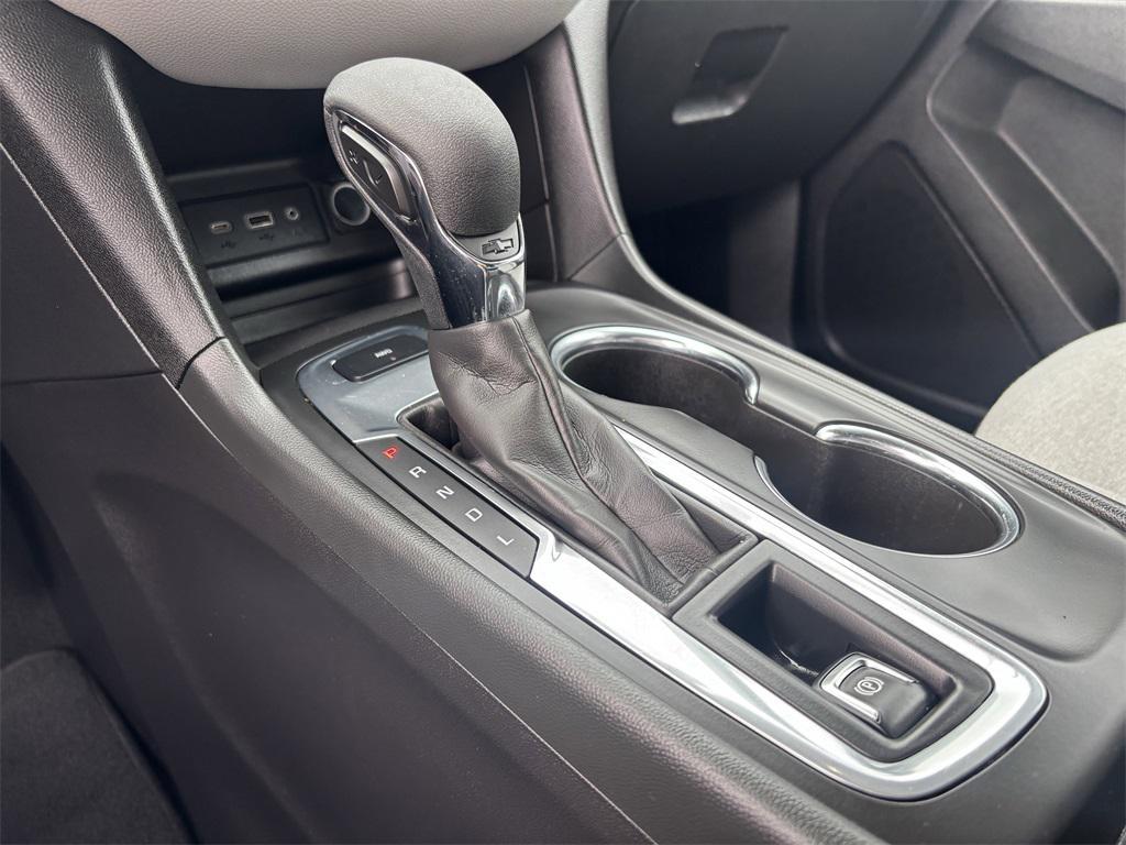 used 2023 Chevrolet Equinox car, priced at $22,339