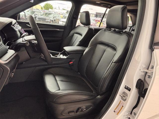 new 2025 Jeep Grand Cherokee car, priced at $47,526
