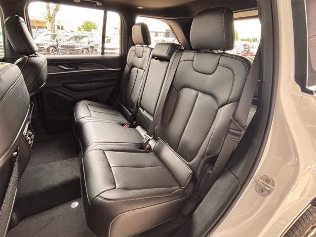 new 2025 Jeep Grand Cherokee car, priced at $47,526
