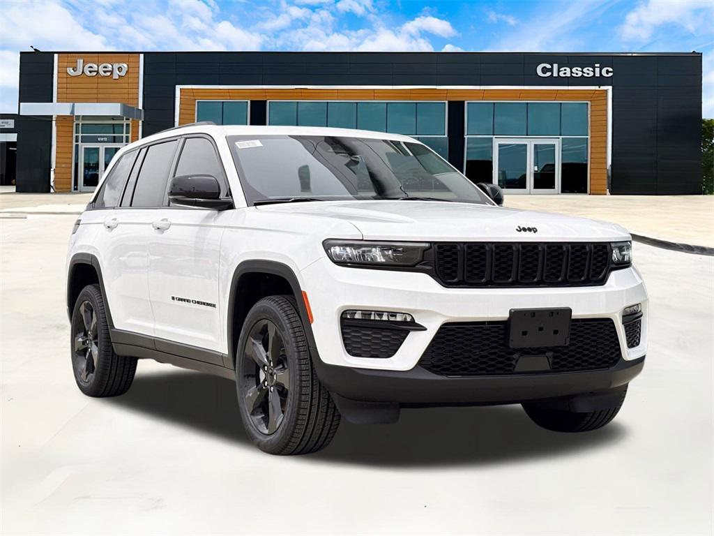 new 2025 Jeep Grand Cherokee car, priced at $47,526