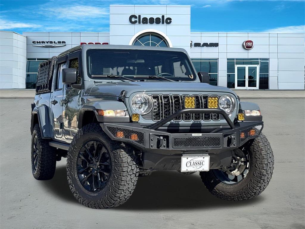 used 2025 Jeep Gladiator car, priced at $39,591