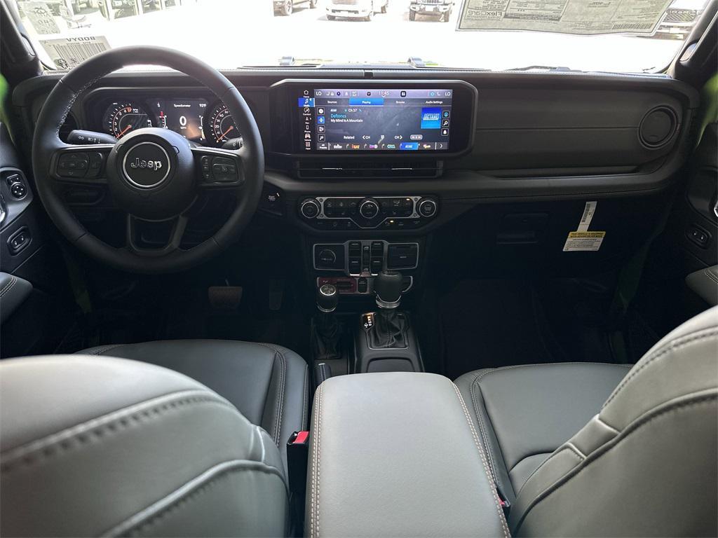 new 2025 Jeep Gladiator car, priced at $58,915